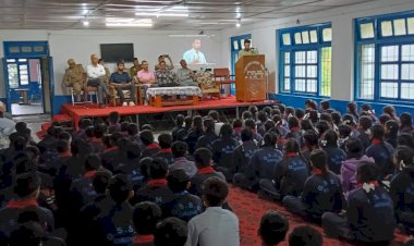 Sirmour: नौहराधार विद्यालय में विधिक सेवा शिविर में नशे पर की चोट, बच्चों को दी महत्वपूर्ण जानकारी  ddnewsportal.com